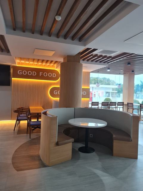 Kantin Kerry Cikarang (PT Kerry) — custom furniture & interior oleh Logica.Space
