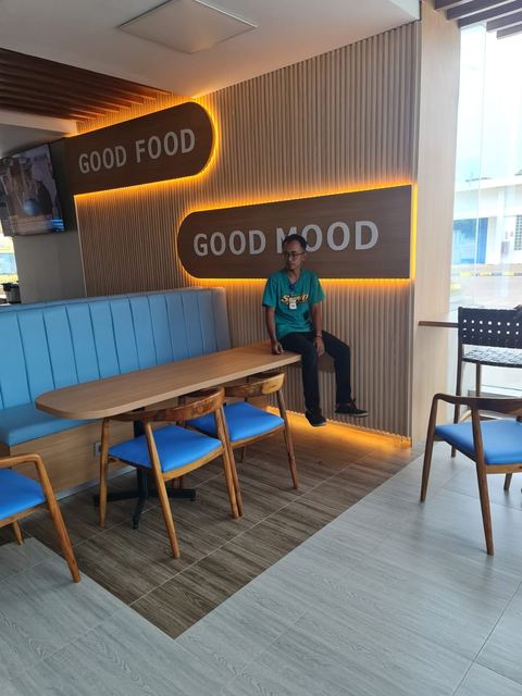 Kantin Kerry Cikarang (PT Kerry) — custom furniture & interior oleh Logica.Space